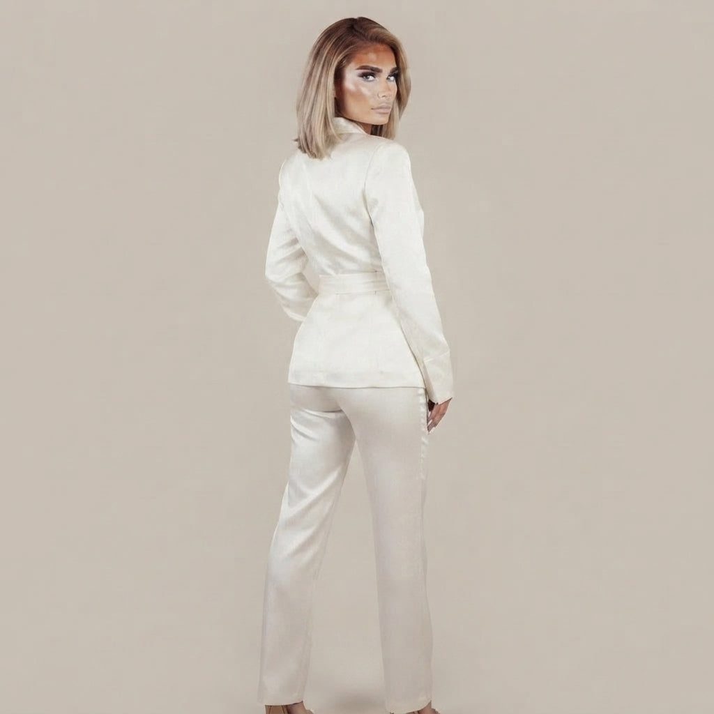 Bianca - Ensemble tailleur satiné blanc