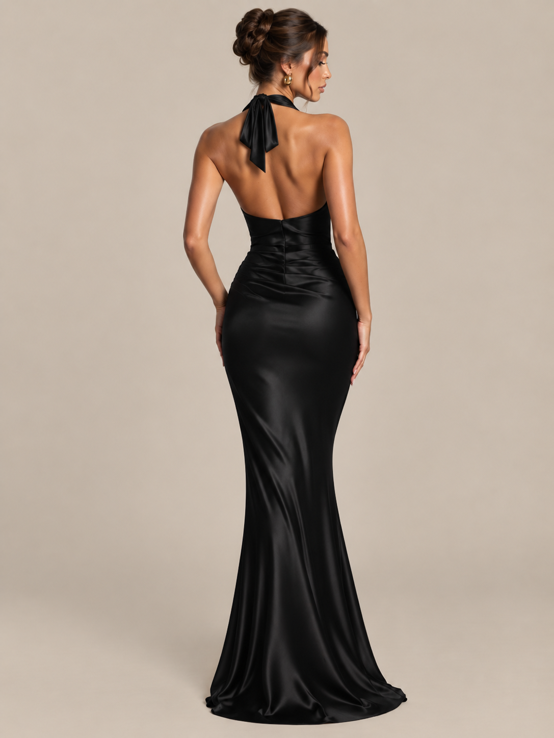 Sofia - Robe de soirée dos nu en satin noire